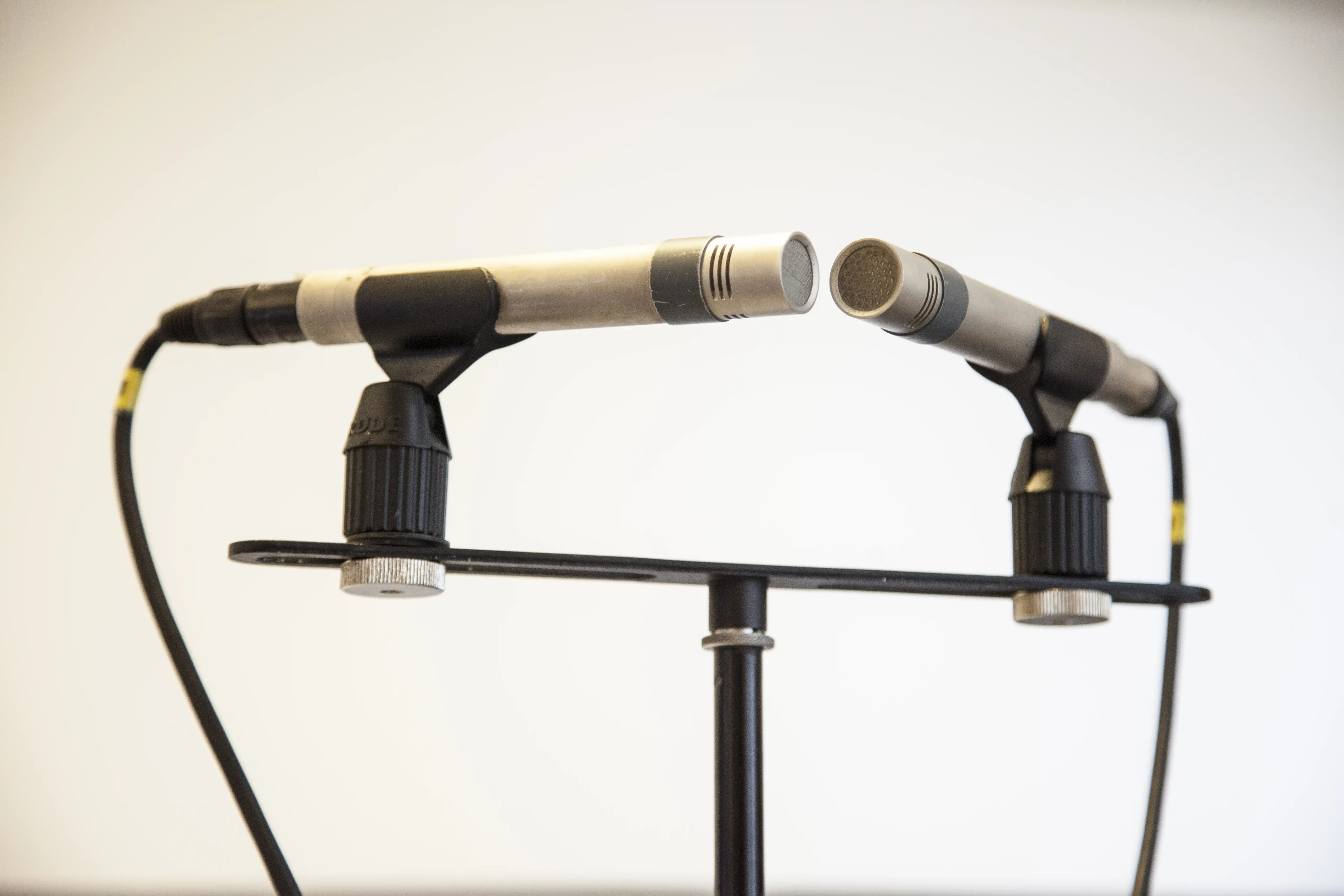 Two microphones placed on stands in  XY Stereo technique.